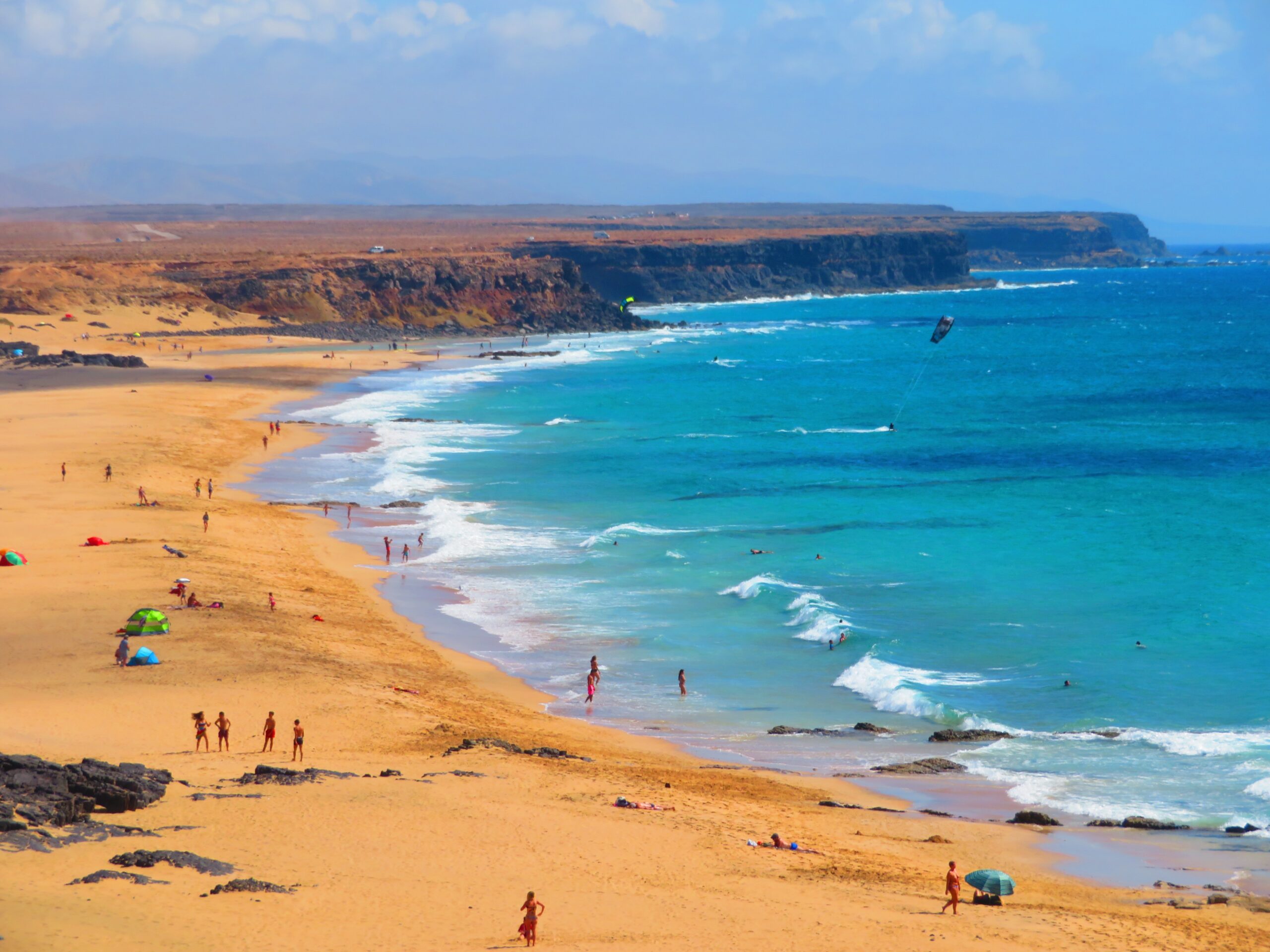 beach-of-fuerteventura-front-of-the-atlantic-ocean-2024-05-27-00-36-18-utc